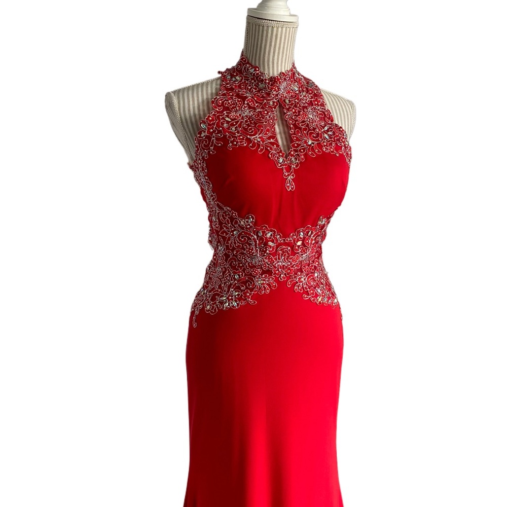 Chic Red Backless Lace Dress